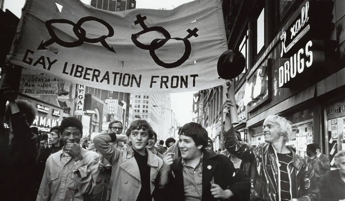GLF members marching in Boston 1970